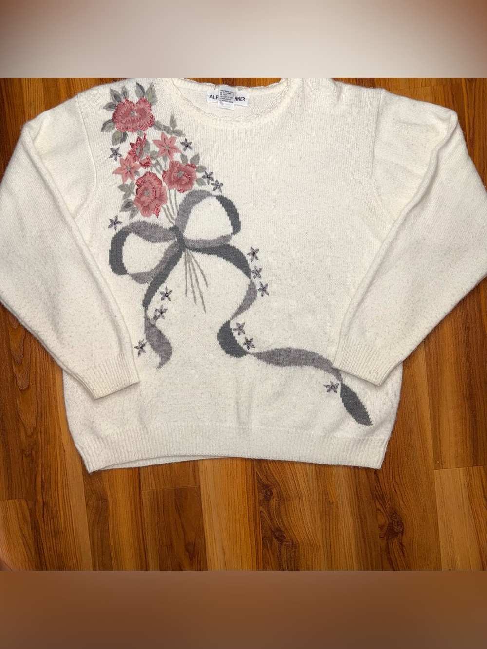 Alfred Dunner Cream Sweater with Pink Floral and Gray Bow